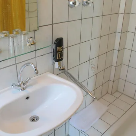 Hotel Bejuna 3*